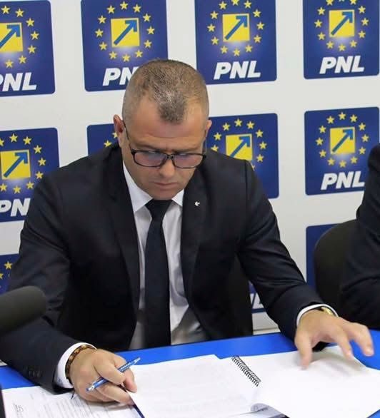 Costel Barbu încurajează evaluarea performanței instituțiilor publice pentru îmbunătățire