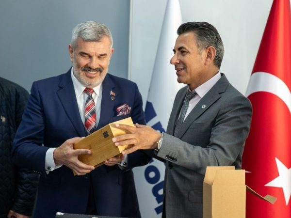 Liderul ÇTSO, Ahmet Çetin, semnează un protocol strategic cu Premier Group la București